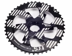 E-thirteen E Thirteen Cassette TRS+ 11 Vitesses 9-46T E-Spec 2019 -VTT Ventes 2023 424309