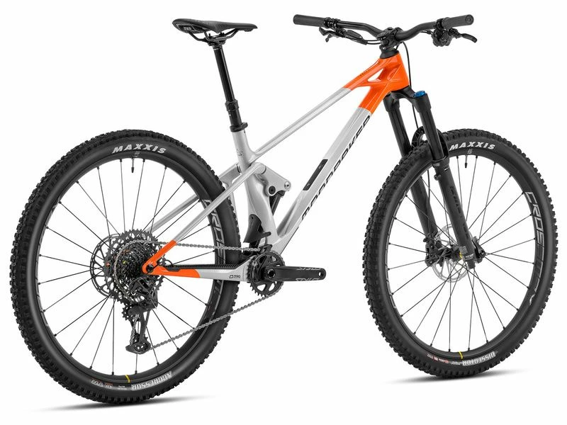 Mondraker Raze Carbone R 29'' Orange / Argent 2023 3 Mondraker Raze Carbone R 29'' Orange / Argent 2023 – Image 3